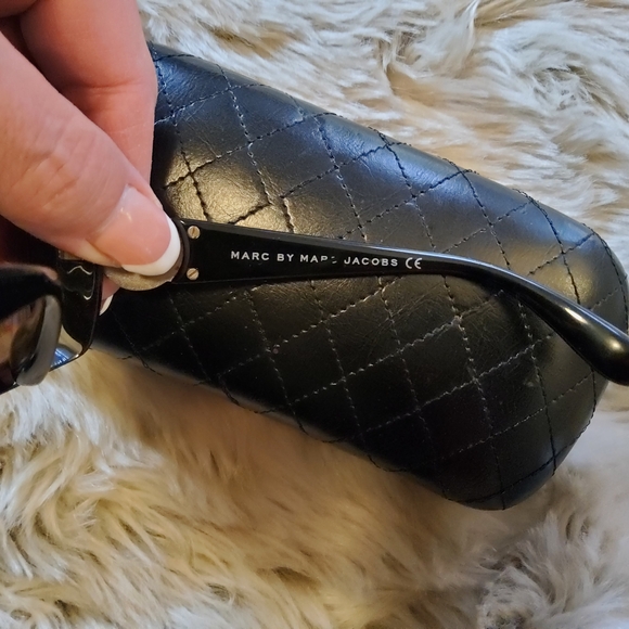 Marc by Marc Jocobs Tortoise Shell Frames GUC - Picture 6 of 8